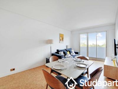 Annonce Location Appartement Paris-17eme-arrondissement 75