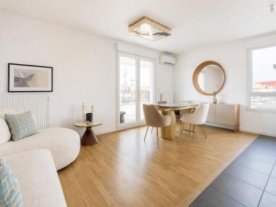 For sale Romainville 4 rooms 83 m2 Seine saint denis (93230) photo 0