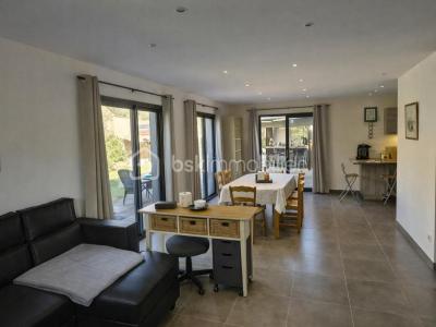 For sale Rocbaron 6 rooms 160 m2 Var (83136) photo 1