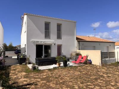 For sale Saint-vincent-sur-jard 5 rooms 78 m2 Vendee (85520) photo 0