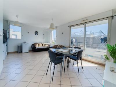 For sale Vaulx-en-velin 3 rooms 64 m2 Rhone (69120) photo 2
