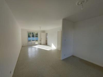 For sale Cuffy 3 rooms 69 m2 Cher (18150) photo 4