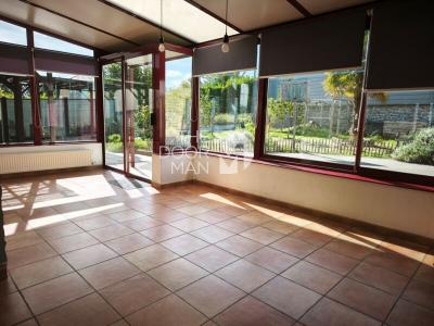 For sale Mayenne 8 rooms 155 m2 Mayenne (53100) photo 2