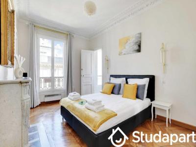 Louer Appartement 75 m2 Paris-4eme-arrondissement