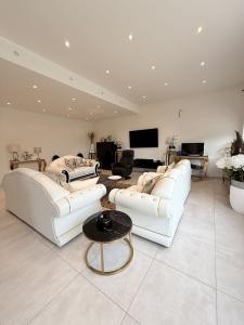 For sale PROCHE CENTRE VILLE 10 rooms 450 m2 Vaucluse (84150) photo 4