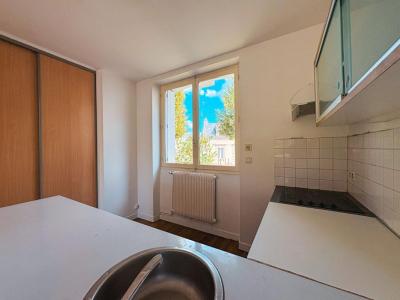 For sale Nantes 5 rooms 93 m2 Loire atlantique (44300) photo 2