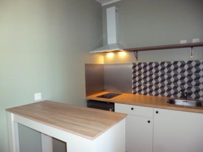 Louer Local commercial Ennery 8232 euros