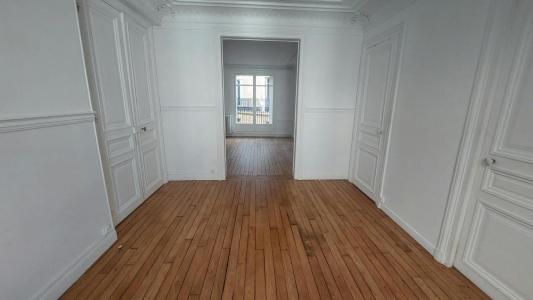 Louer Appartement 70 m2 Paris-17eme-arrondissement