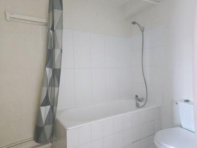 For rent Beaumont 1 room 35 m2 Puy de dome (63110) photo 3