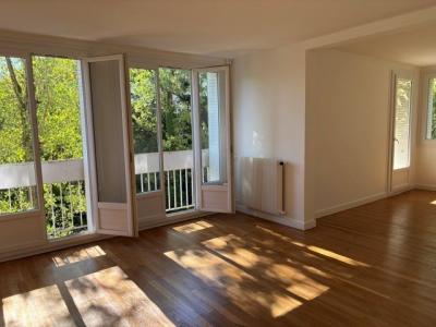 Annonce Location 5 pi�ces Appartement Ecully 69
