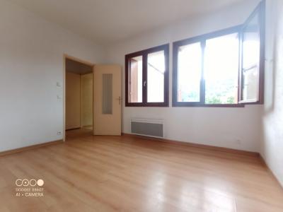 Louer Appartement 57 m2 Saint-pons-de-thomieres