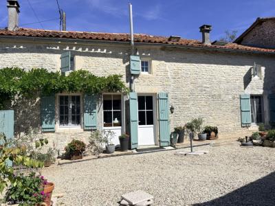 For sale Aunac 5 rooms 163 m2 Charente (16460) photo 0