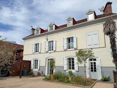 For sale Billere 6 rooms 177 m2 Pyrenees atlantiques (64140) photo 0