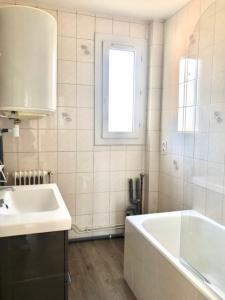 For rent Bois-colombes 2 rooms 40 m2 Hauts de Seine (92270) photo 3
