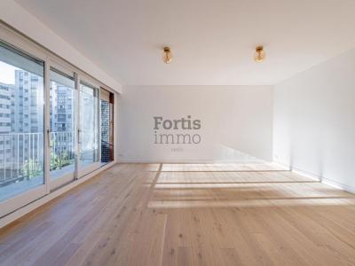 Acheter Appartement Paris-15eme-arrondissement 676000 euros