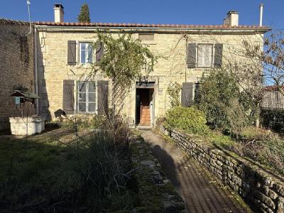For sale 4 rooms 120 m2 Charente (16230) photo 0