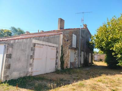 For sale Lussant 11 rooms 190 m2 Charente maritime (17430) photo 2
