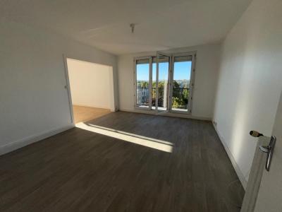For rent Charleville-mezieres 3 rooms 65 m2 Ardennes (08000) photo 2