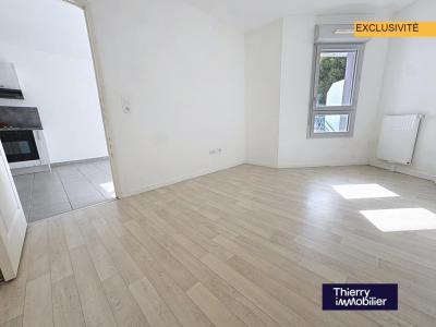 For sale Nantes 2 rooms 33 m2 Loire atlantique (44000) photo 2