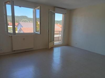 Louer Appartement 68 m2 Izernore