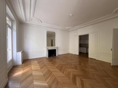 Annonce Location 5 pi�ces Appartement Paris-17eme-arrondissement 75