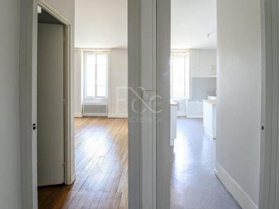 For sale Lyon-7eme-arrondissement 1 room 49 m2 Rhone (69007) photo 4