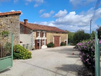 For sale Aunac NANTEUIL-EN-VALLEE 5 rooms 128 m2 Charente (16460) photo 0