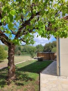 For sale Aunac NANTEUIL-EN-VALLEE 5 rooms 128 m2 Charente (16460) photo 2
