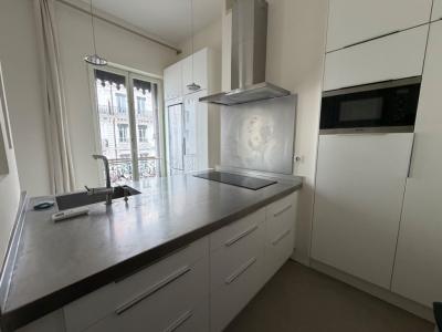 Louer Appartement Lyon-6eme-arrondissement 1490 euros