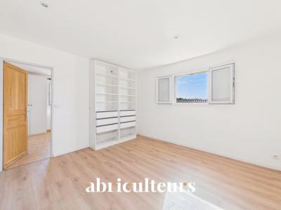 For sale Grans 4 rooms 107 m2 Bouches du Rhone (13450) photo 4