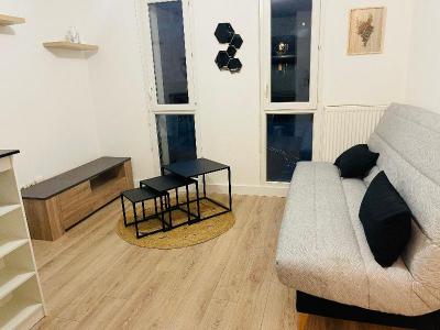 For rent Cenon 1 room 22 m2 Gironde (33150) photo 1