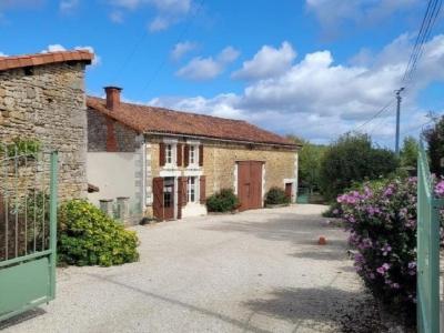 For sale NANTEUIL-EN-VALLEE 5 rooms 128 m2 Charente (16460) photo 0