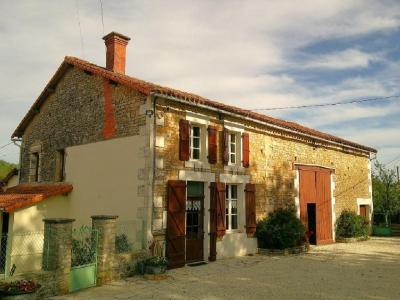 For sale NANTEUIL-EN-VALLEE 5 rooms 128 m2 Charente (16460) photo 1