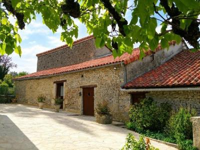 For sale NANTEUIL-EN-VALLEE 5 rooms 128 m2 Charente (16460) photo 4