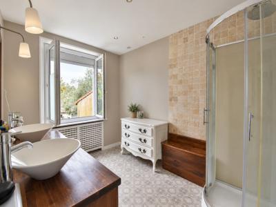 Louer Maison  827 euros