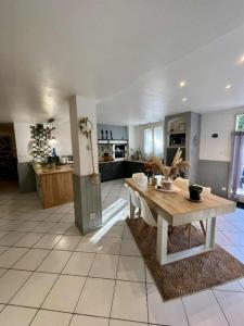 Annonce Vente 5 pi�ces Maison Chateau-l'eveque 24