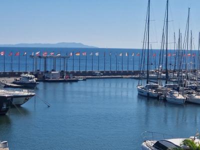 Acheter Appartement 75 m2 Hyeres