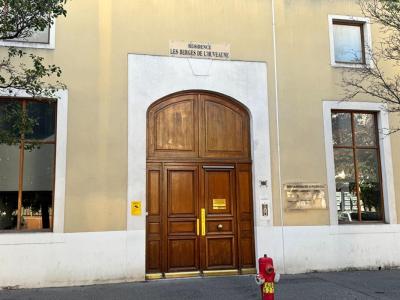 For sale Aubagne 2 rooms 43 m2 Bouches du Rhone (13400) photo 0