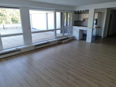 For rent Villeneuve-d'ascq 5 rooms 120 m2 Nord (59491) photo 2