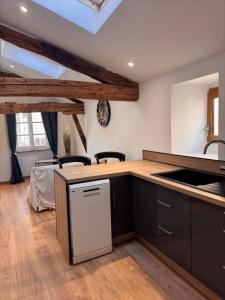 For rent Riom 1 room 27 m2 Puy de dome (63200) photo 0