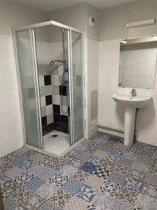 Louer Appartement 74 m2 Montreal-la-cluse