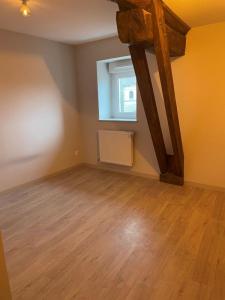 Louer Appartement Montreal-la-cluse Ain