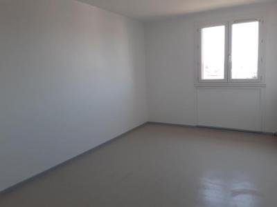 Louer Appartement Saint-loup-sur-semouse 492 euros