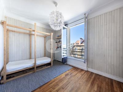 Acheter Appartement Courbevoie 549000 euros