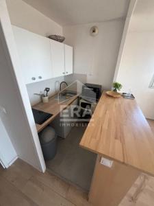 For rent Saint-laurent-du-var 2 rooms 42 m2 Alpes Maritimes (06700) photo 1