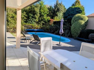 For sale 5 rooms 97 m2 Vendee (85180) photo 0