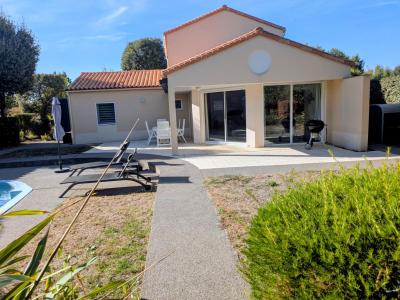 For sale 5 rooms 97 m2 Vendee (85180) photo 1