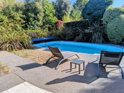 For sale 5 rooms 97 m2 Vendee (85180) photo 3