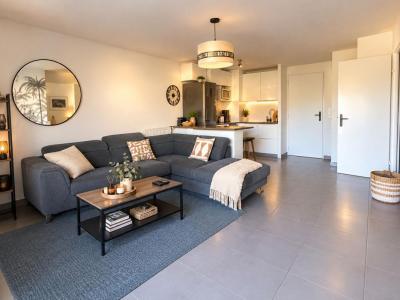 For rent Bordeaux 3 rooms 62 m2 Gironde (33300) photo 0