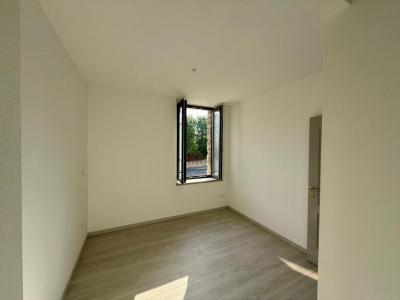 Louer Appartement Vezenobres 761 euros